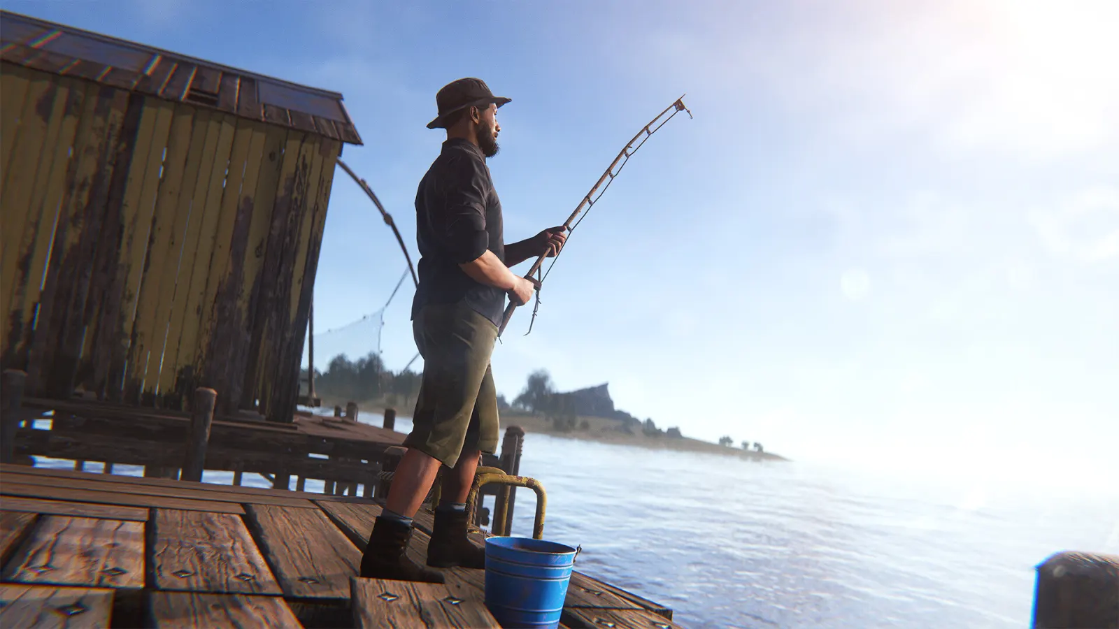 一名孤独的 Rust 幸存者在平静的海面上，坐在木栈桥边钓鱼